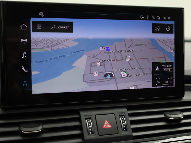 Vehicle Image 7