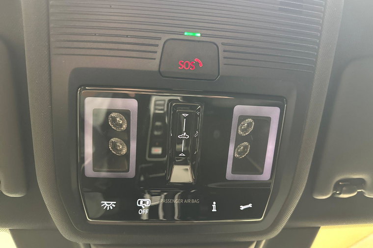 Vehicle Image 22