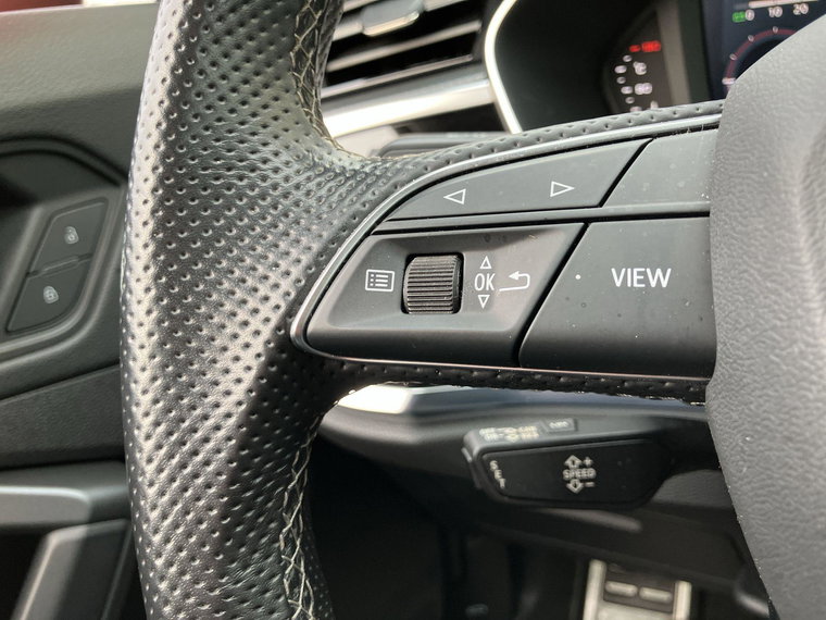 Vehicle Image 28