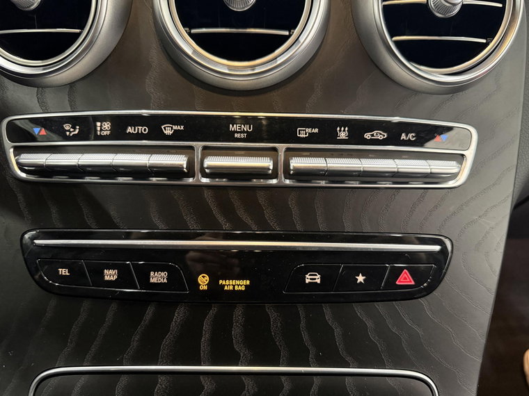 Vehicle Image 28