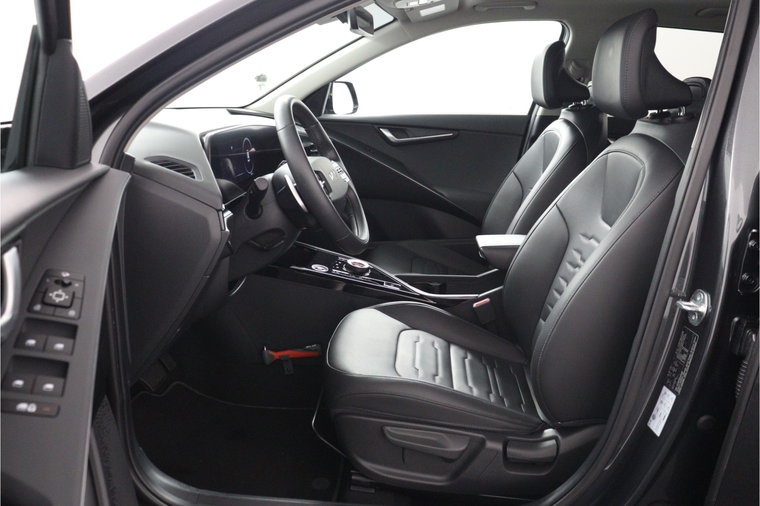 Vehicle Image 17