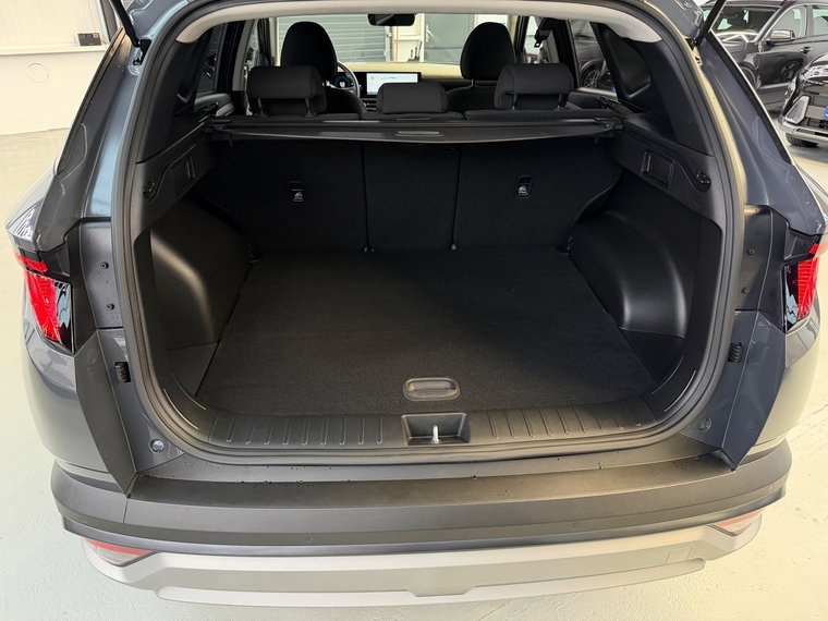 Vehicle Image 28