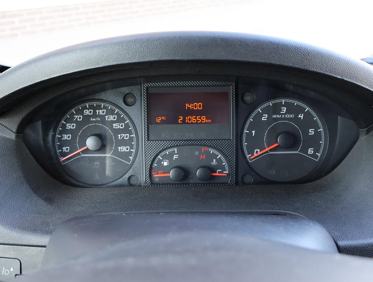 Vehicle Image 17