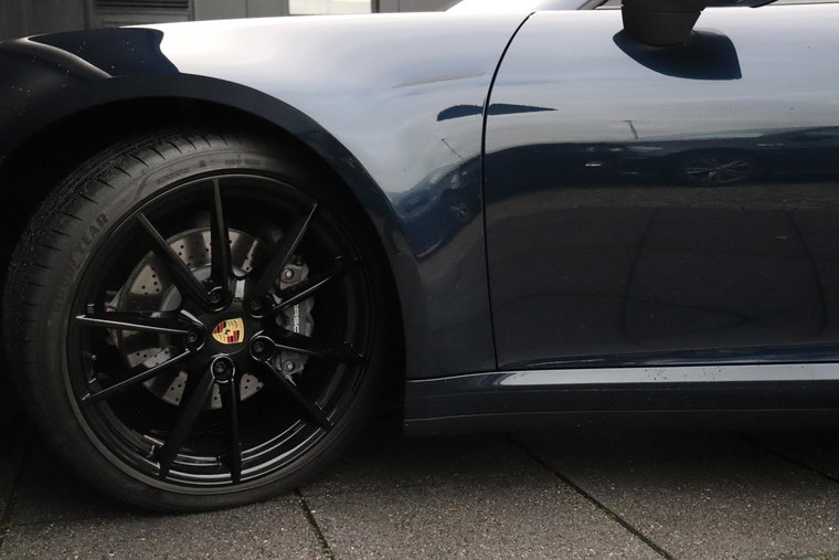 Vehicle Image 23