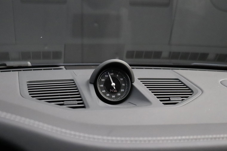 Vehicle Image 36