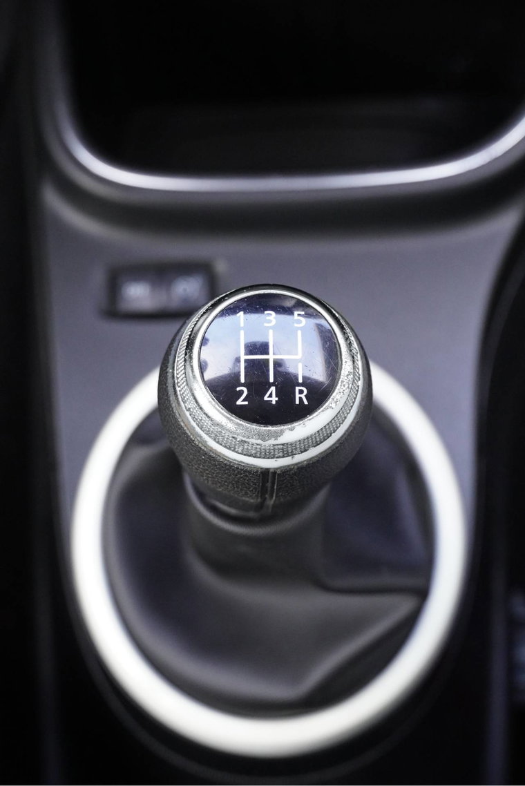 Vehicle Image 24