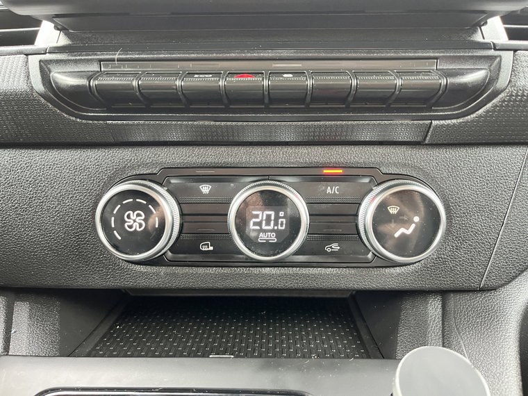 Vehicle Image 34