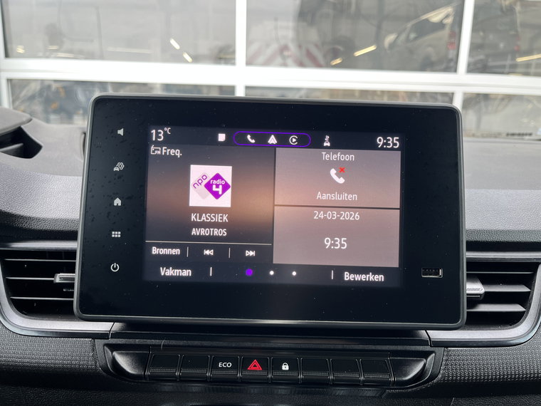 Vehicle Image 38