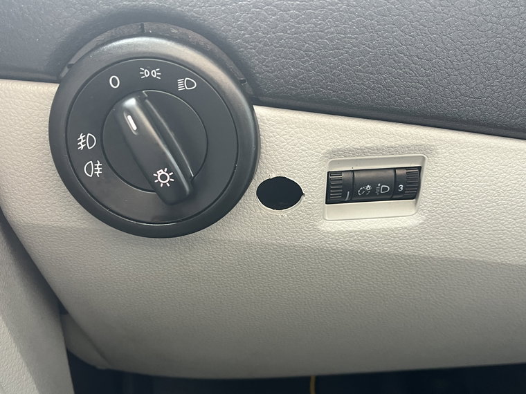 Vehicle Image 34
