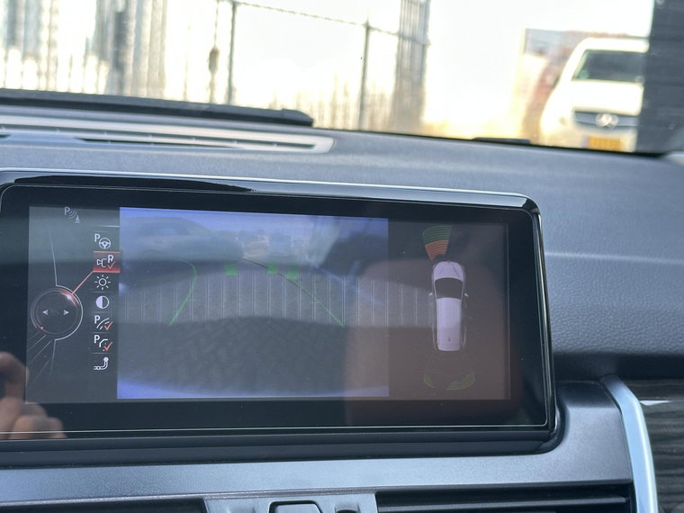 Vehicle Image 27