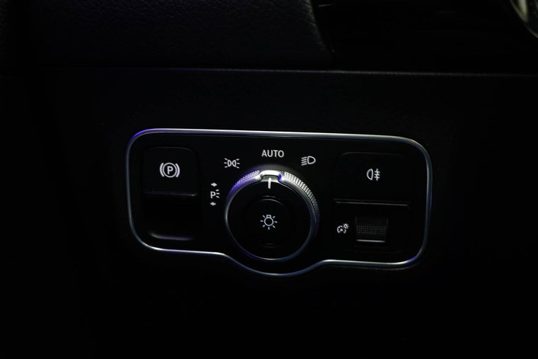 Vehicle Image 37