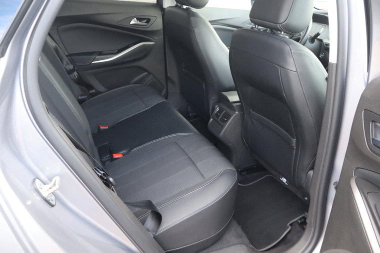 Vehicle Image 33