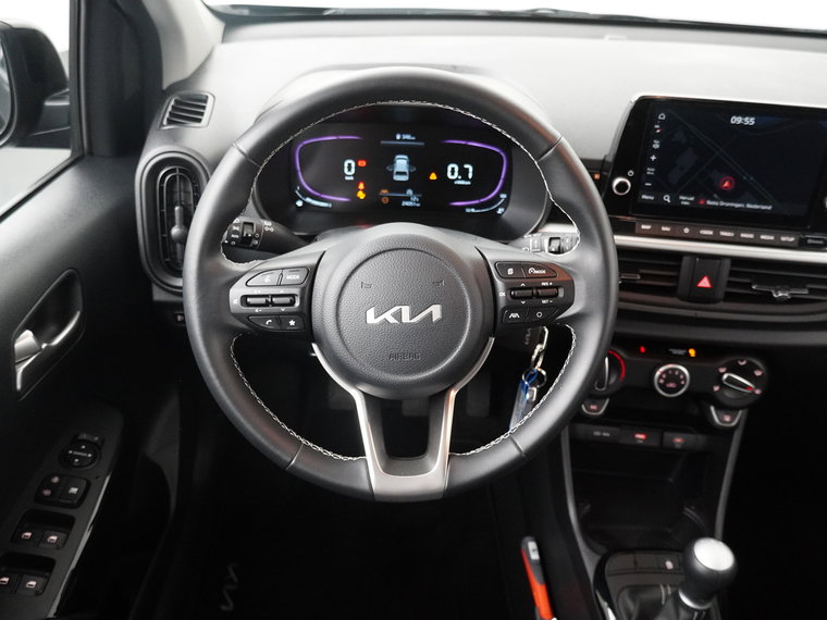 Vehicle Image 35