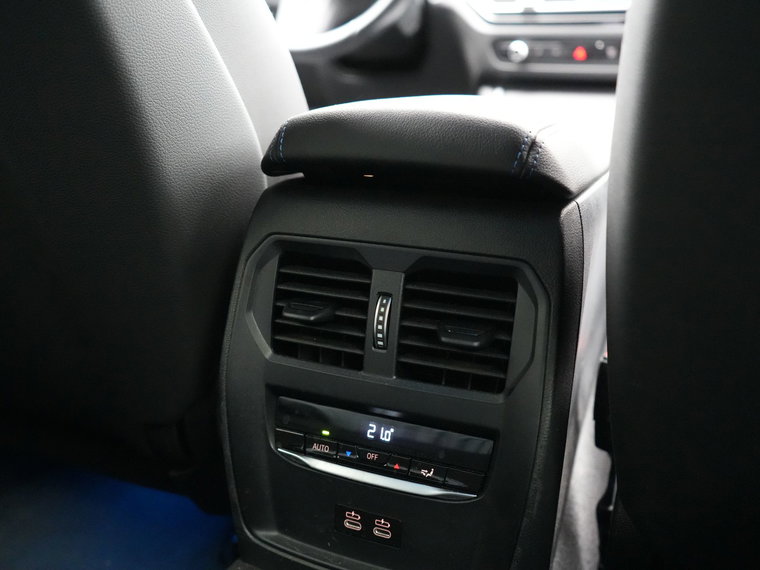 Vehicle Image 41