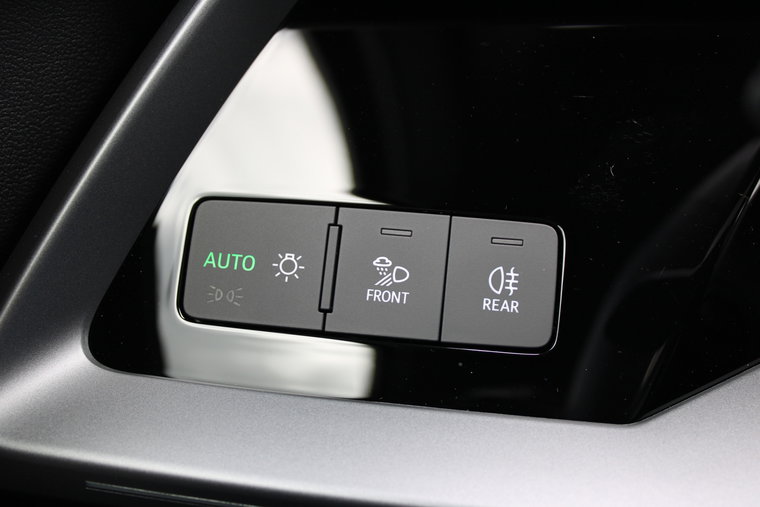 Vehicle Image 35