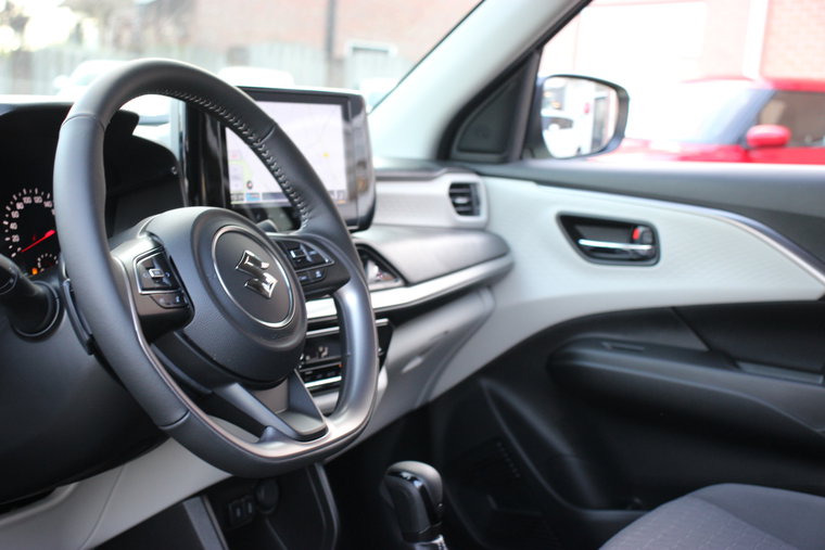 Vehicle Image 30
