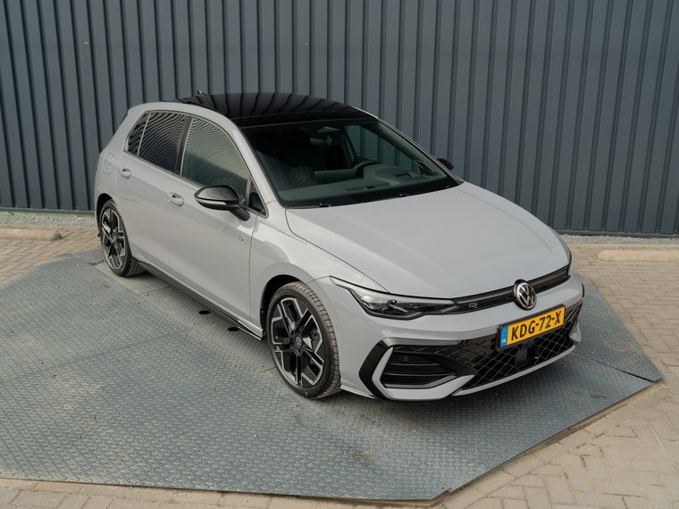 Vehicle Image 43