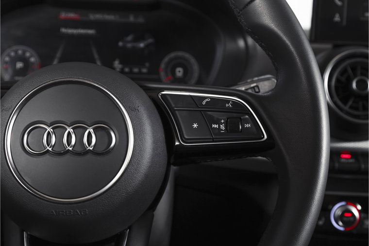 Vehicle Image 40