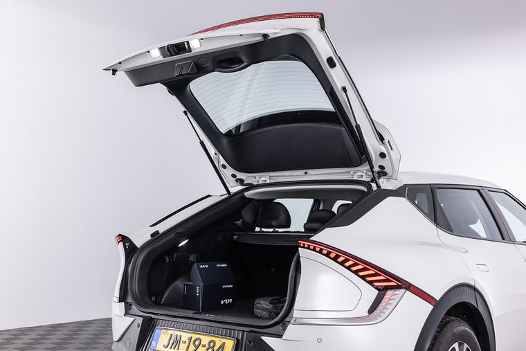 Vehicle Image 35