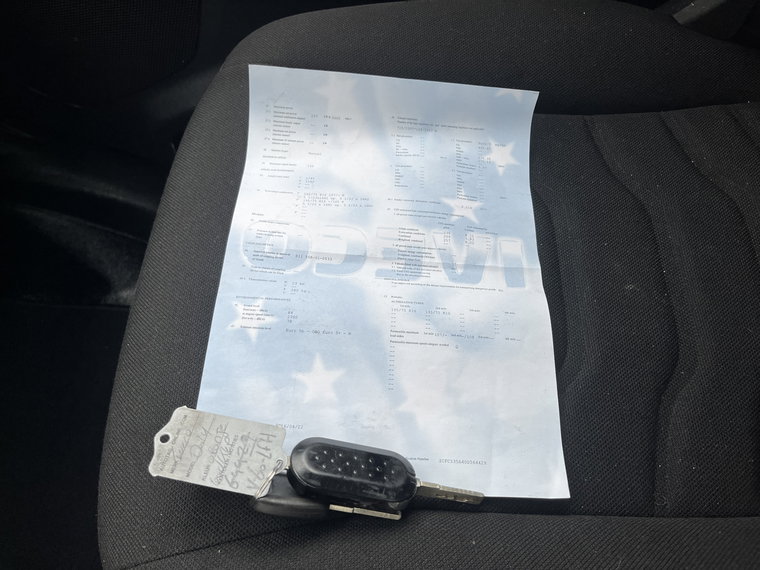 Vehicle Image 38
