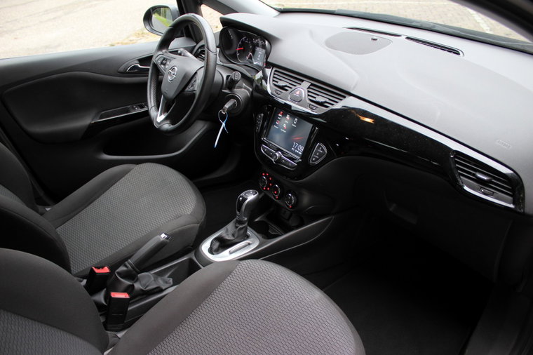 Vehicle Image 17