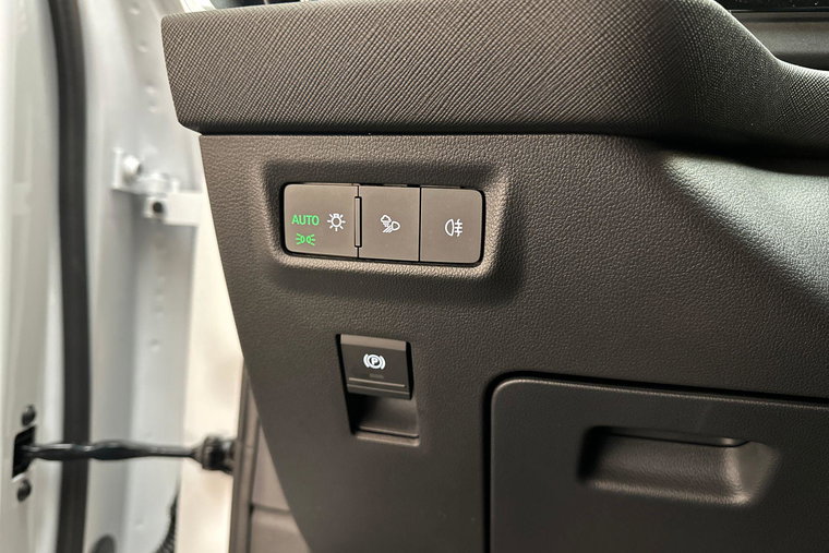 Vehicle Image 19