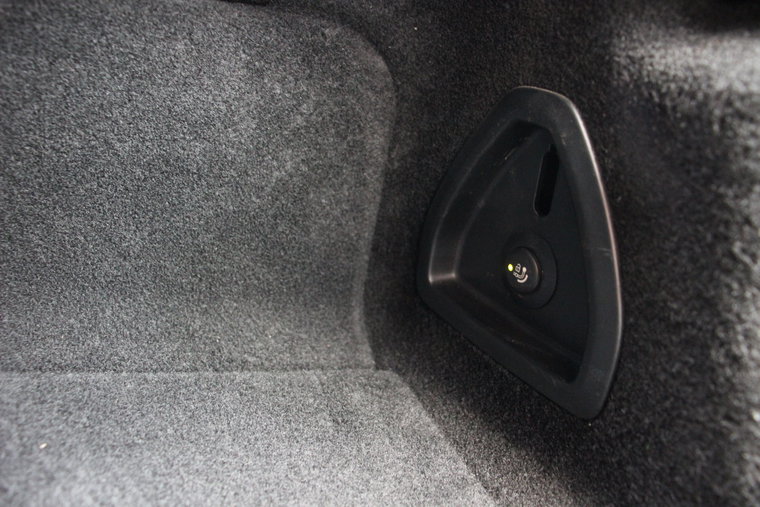 Vehicle Image 38