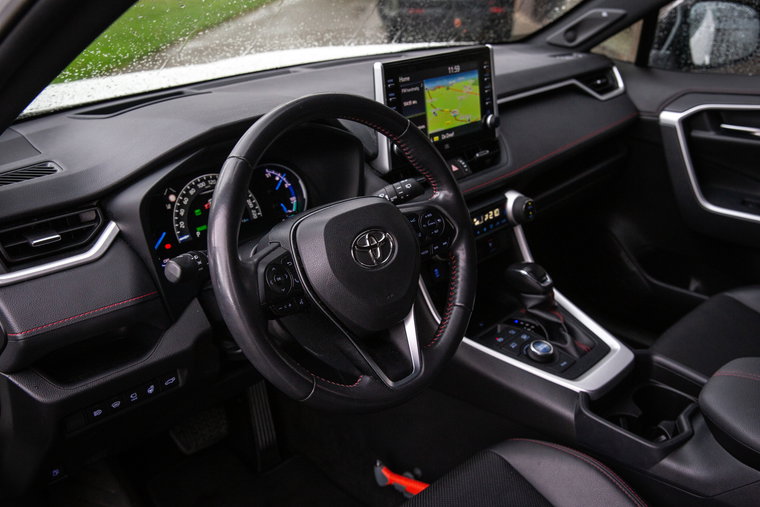Vehicle Image 4