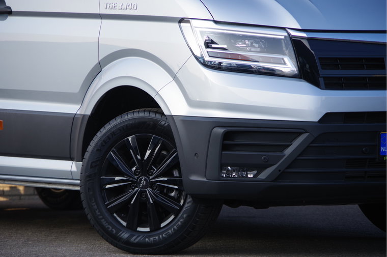Vehicle Image 30