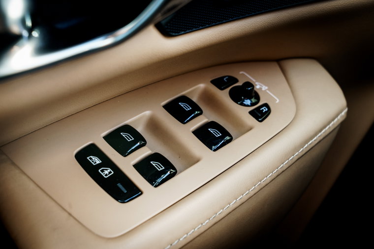 Vehicle Image 37