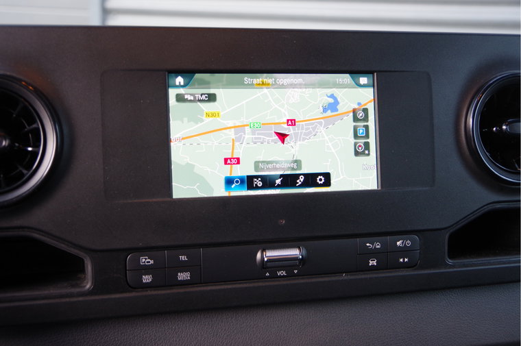 Vehicle Image 11