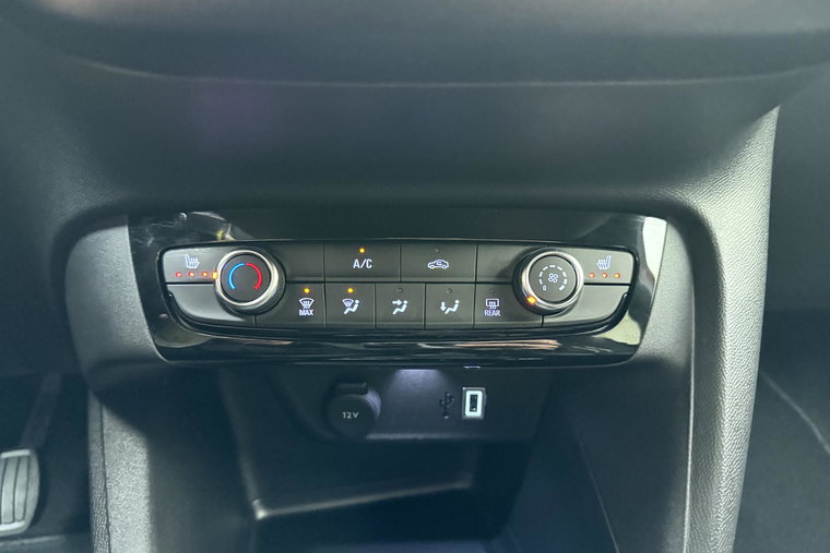 Vehicle Image 24