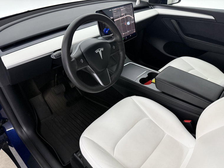Vehicle Image 38