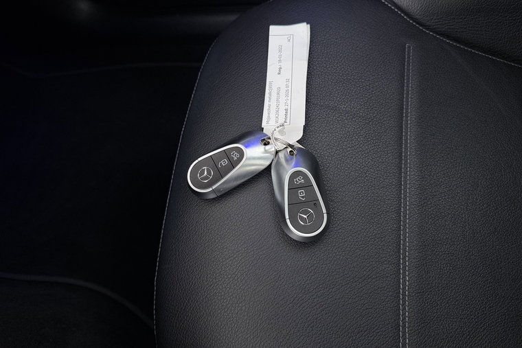 Vehicle Image 35