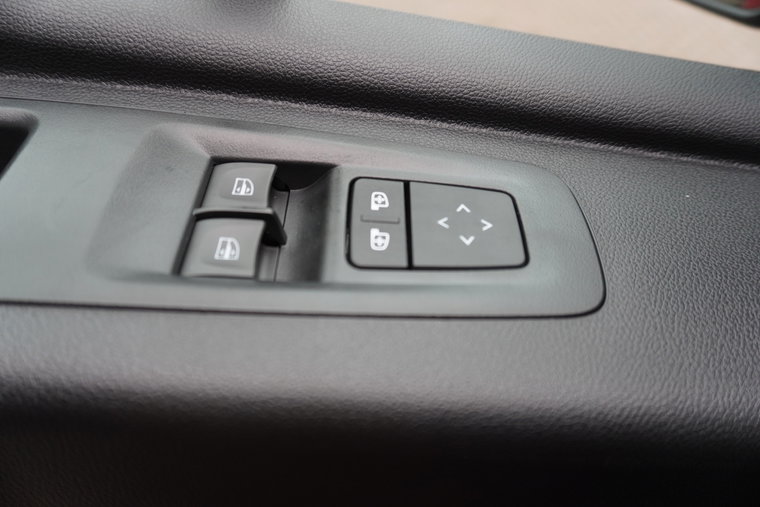 Vehicle Image 26