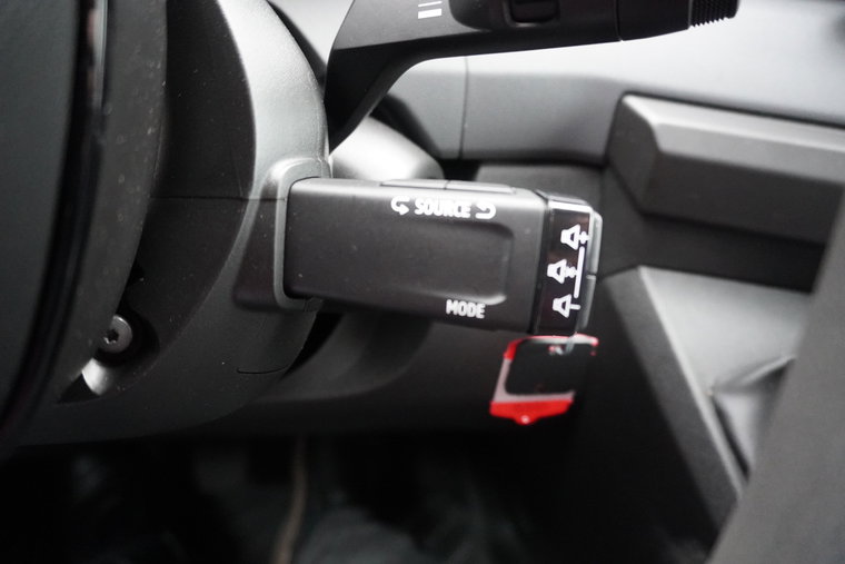 Vehicle Image 33