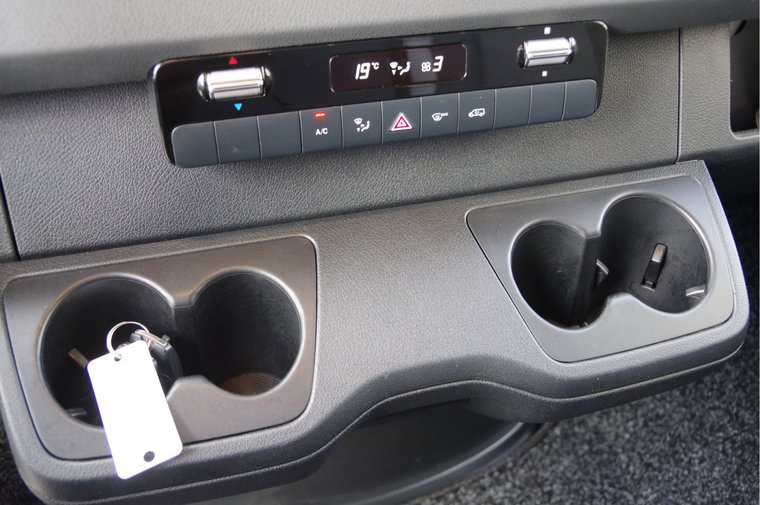 Vehicle Image 23