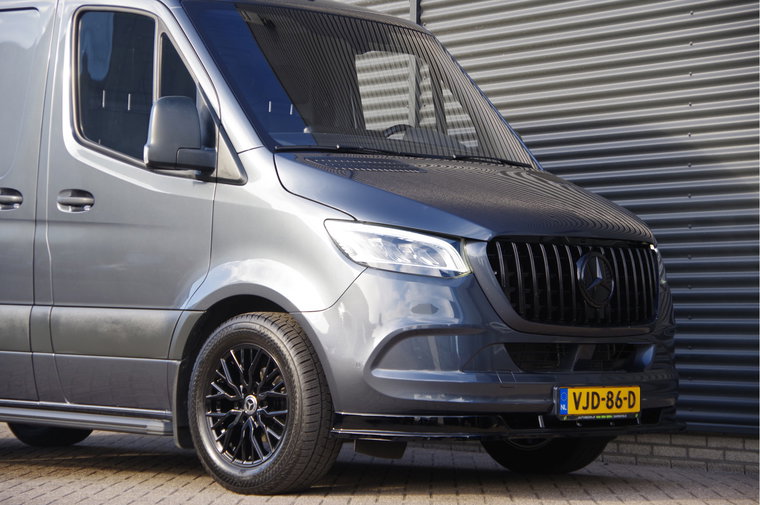 Vehicle Image 37