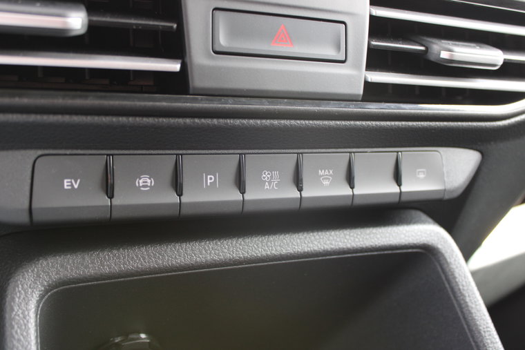Vehicle Image 26