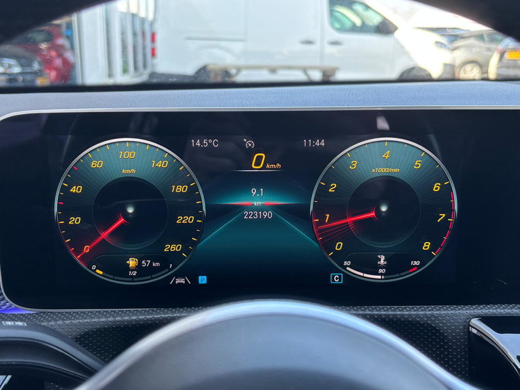 Vehicle Image 17