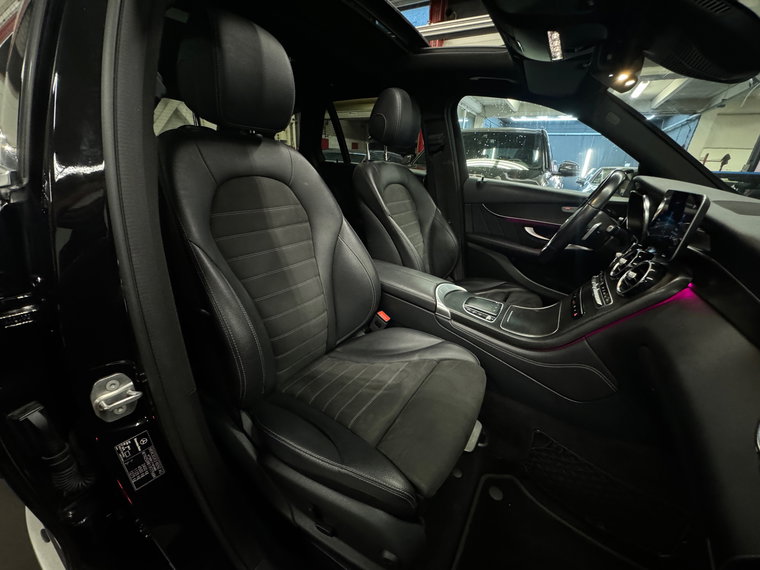 Vehicle Image 36