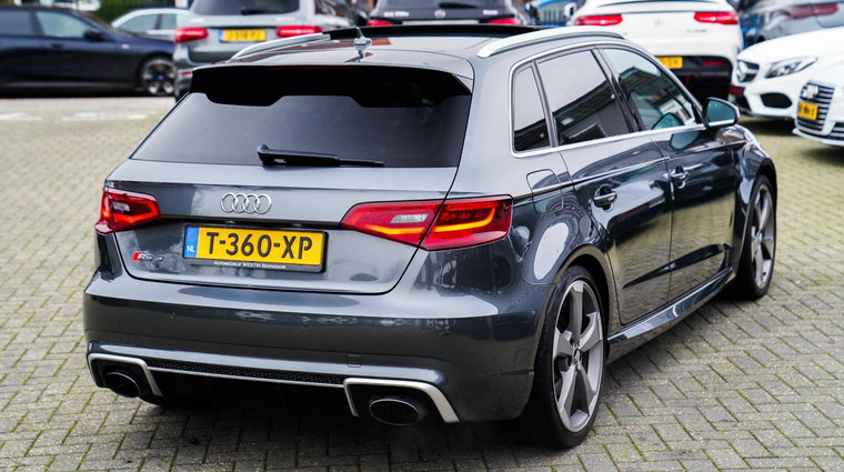 Vehicle Image 30