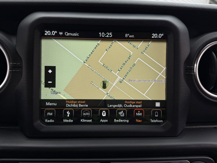 Vehicle Image 23