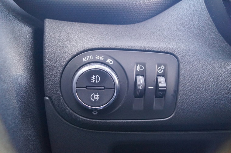 Vehicle Image 26