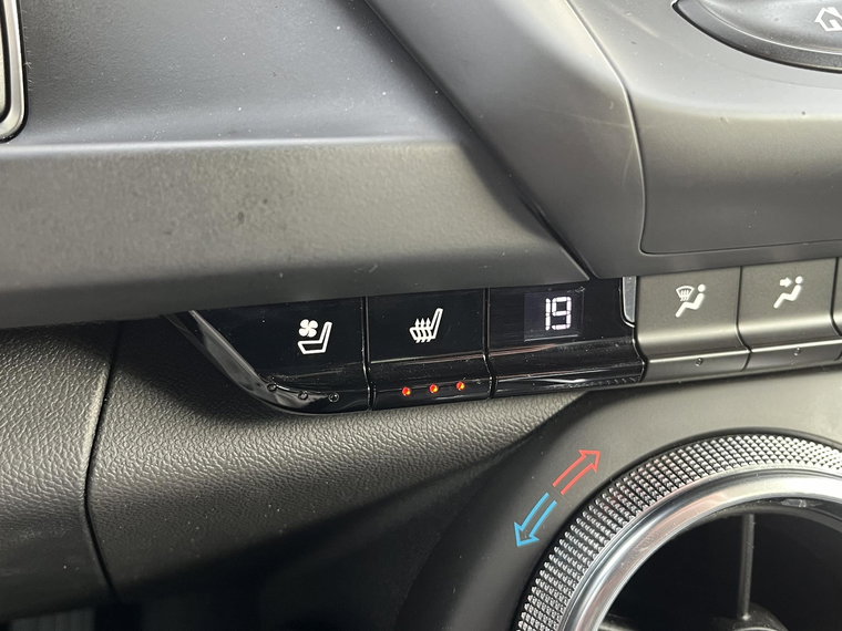 Vehicle Image 34