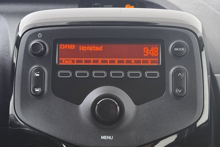 Vehicle Image 21