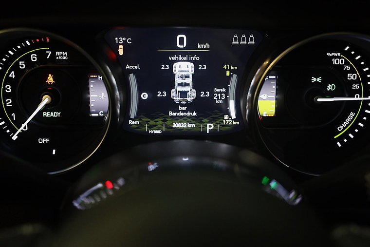 Vehicle Image 9