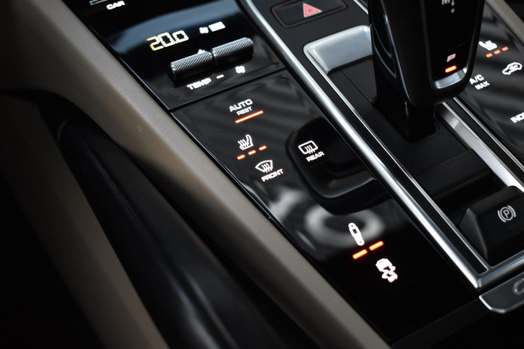 Vehicle Image 19