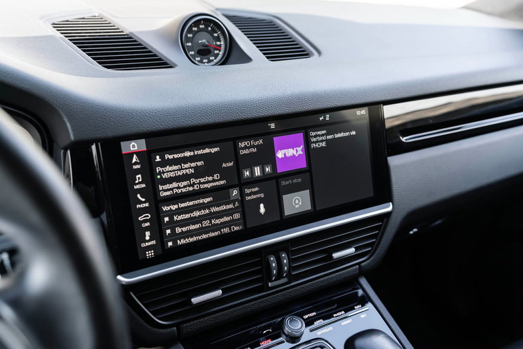 Vehicle Image 35