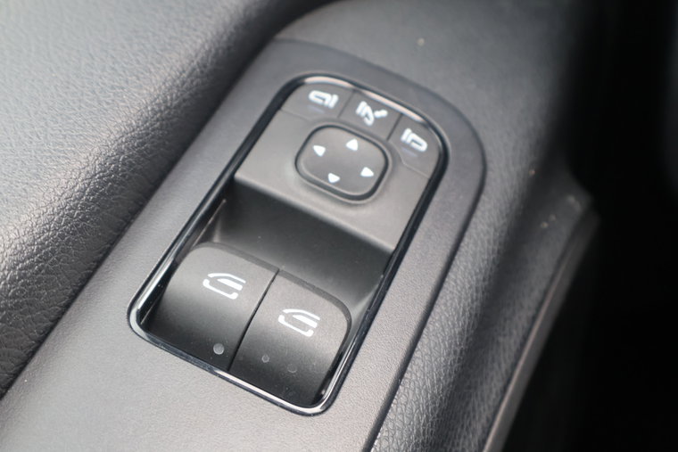 Vehicle Image 39